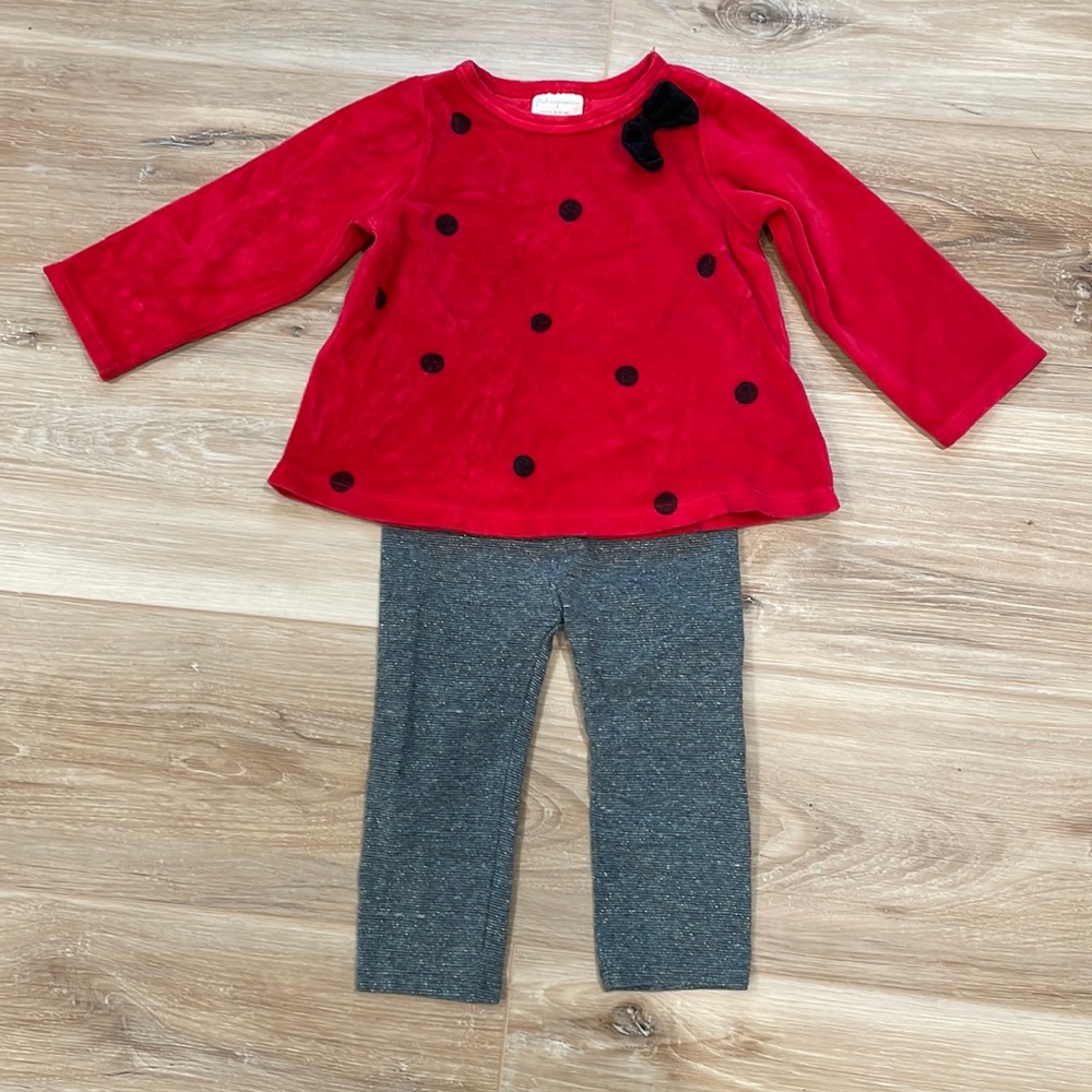 First impressions holiday outfit